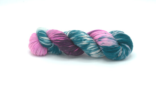 Settle, kleur Hot Pink Mayhem