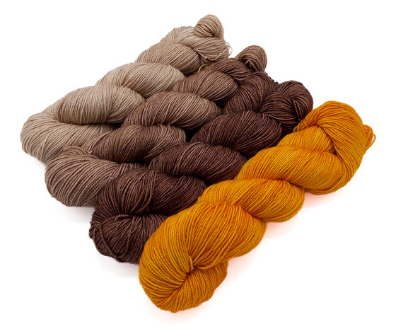 Lyrical Knits, Only yarn in the building kit 1